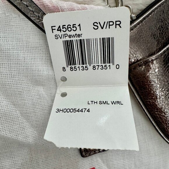 NWT- COACH - LEATHER SILVER/PEWTER WRISTLET - Picture 3 of 4